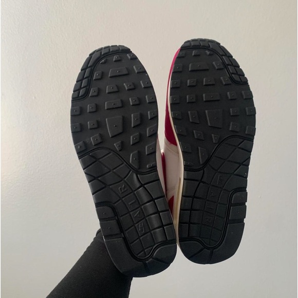 Nike Air Max 1 “Essential” - Picture 3 of 4